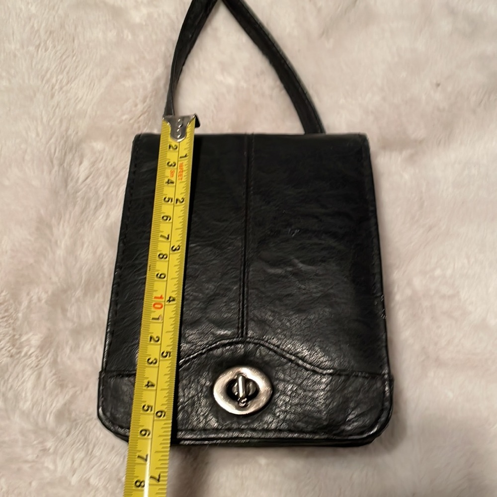 Black vegan leather cross body bag - Picture 16 of 16
